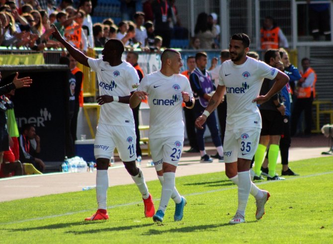 Kasımpaşa Antalya’yı Farklı Geçti