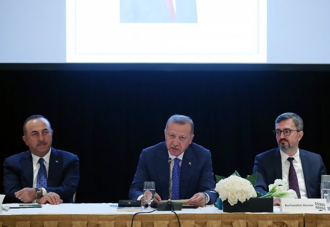 Cumhurbaşkanı Erdoğan, Yuvarlak Masa Toplantısına Katıldı