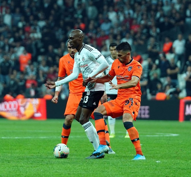 Süper Lig: Beşiktaş: 1 - Medipol Başakşehir: 1 (Maç Sonucu)