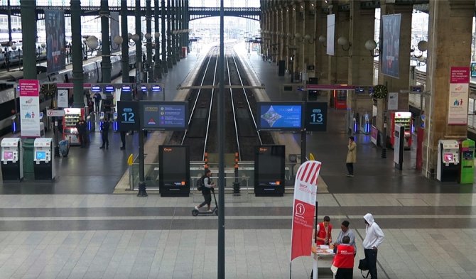 Fransa’da Demiryolu Çalışanları Grevde