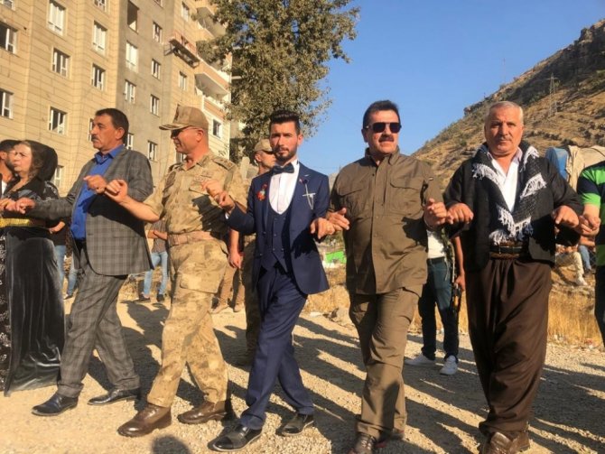 Generaller Şehit Oğlunun Düğününe Katıldı