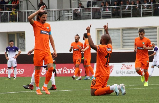 Denizlispor Kupada Bir Üst Tura Yükseldi