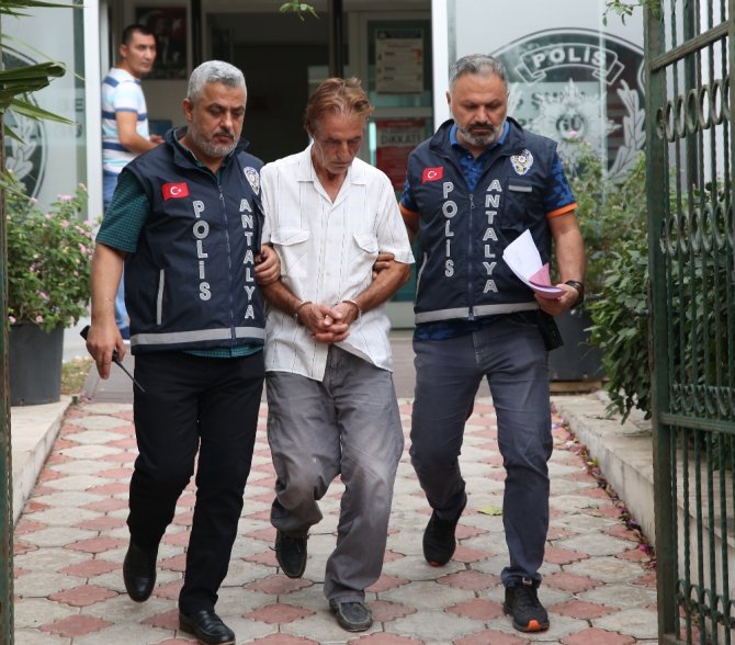 Oğlu İçin Katlandığı Baskı Ve Şiddet Sonu Oldu