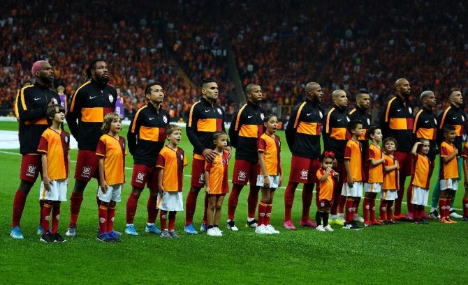 Dev Derbide İlk 25 Dakikada Gol Yok