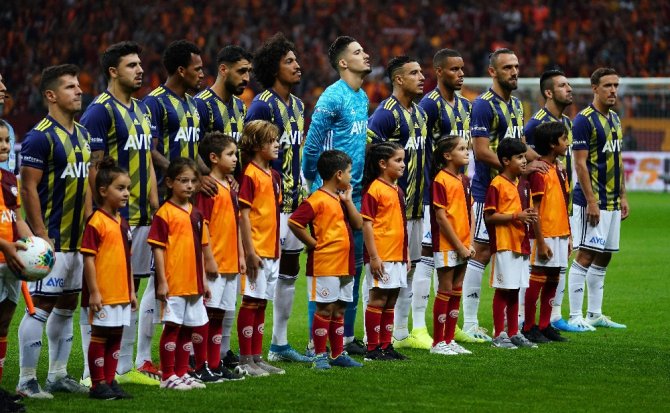 Dev Derbide İlk 25 Dakikada Gol Yok