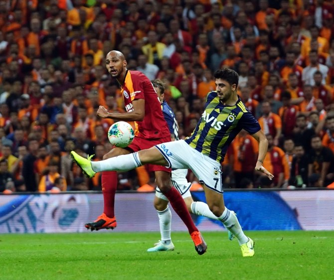 Dev Derbide İlk Yarıda Gol Yok