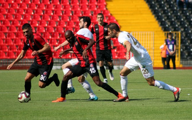 Akhisarspor, Karagümrük’ten Puanla Döndü
