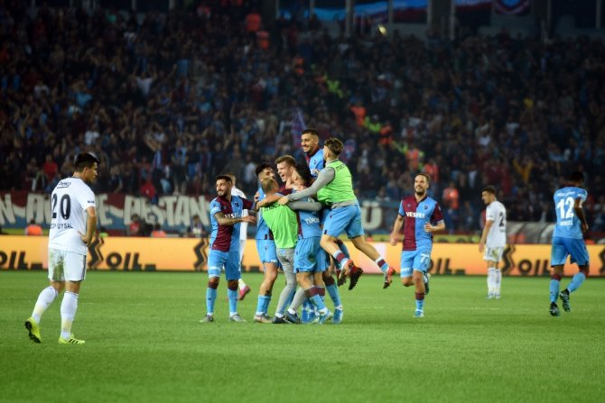 Süper Lig: Trabzonspor: 4 - Beşiktaş: 1 (Maç Sonucu)