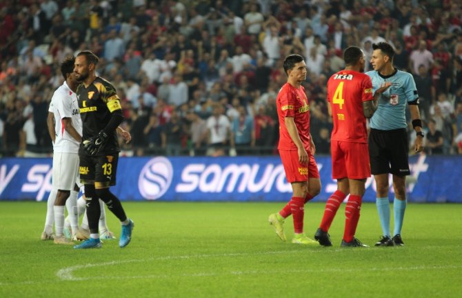 Gazişehir Gaziantep İle Göztepe 1-1 Berabere Kaldı