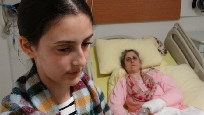 Alkollü Sürücü Anne Ve Kızını Böyle Ezdi