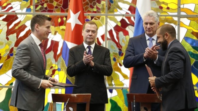 Rusya Başbakanı Medvedev’den Küba Ziyareti