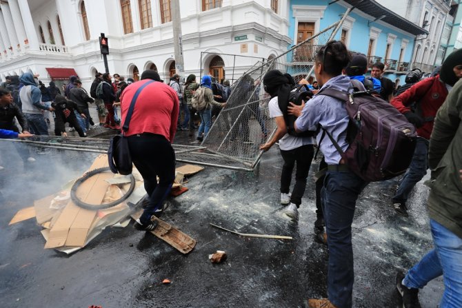 Ekvador’da Olağanüstü Hal İlan Edildi