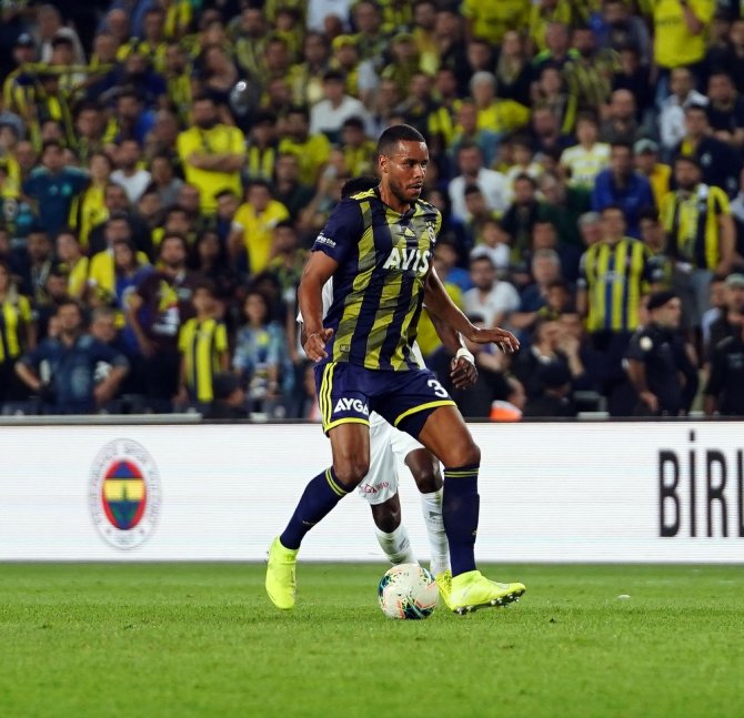 İlk Yarıyı Antalyaspor 1-0 Önde Bitirdi