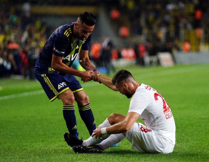 İlk Yarıyı Antalyaspor 1-0 Önde Bitirdi