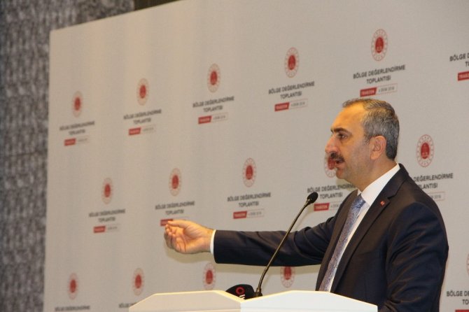 Adalet Bakanı Gül: "Siyasi Ve Ekonomi İstikrar Kadar Hukuk İstikrarı Da Çok Önemli"
