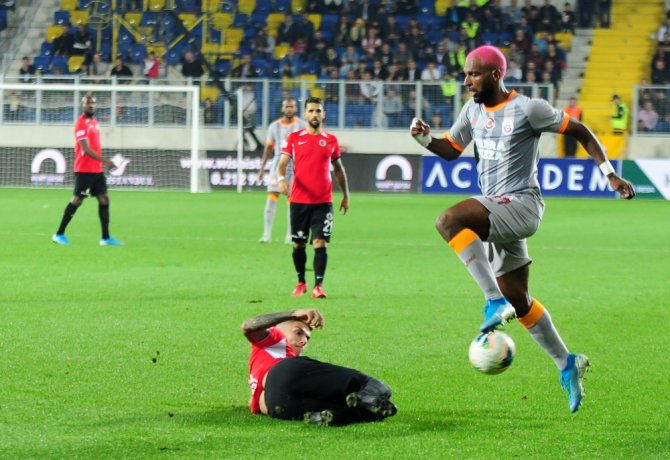 Galatasaray, "Gençler"e Takıldı