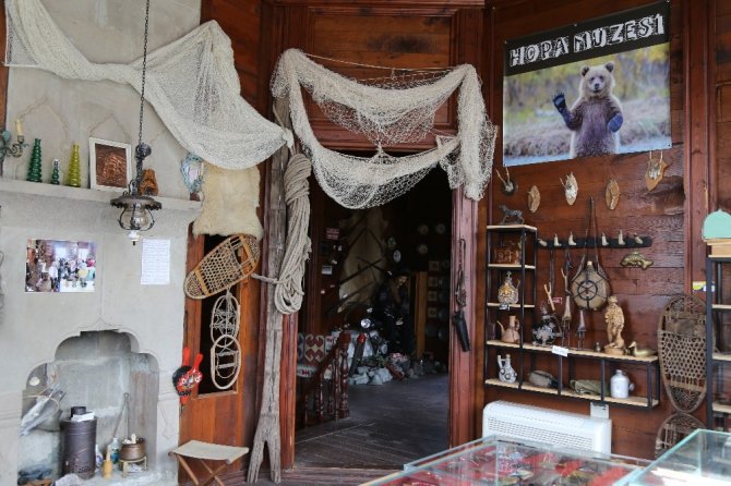 Dedesinin Av Tüfeğiyle Başladığı Koleksiyonu 5 Bin Parçaya Ulaşınca Müze Açtı