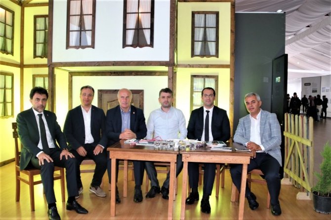 Trabzon Tanıtım Günleri’nde Akçaabat Belediyesi’nin Standı Yoğun İlgi Gördü