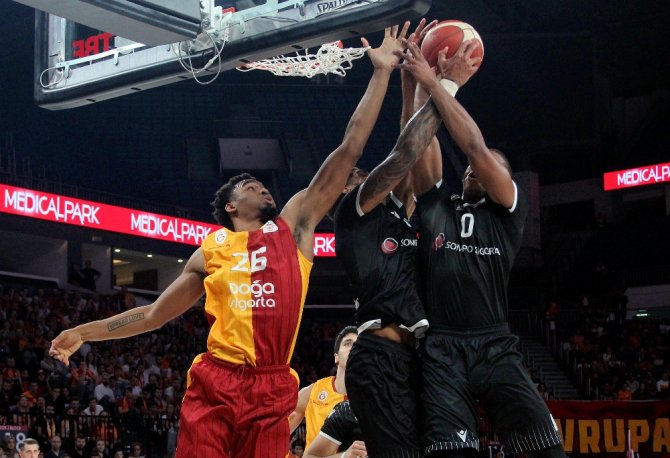 Galatasaray Derbide Beşiktaş’ı Devirdi