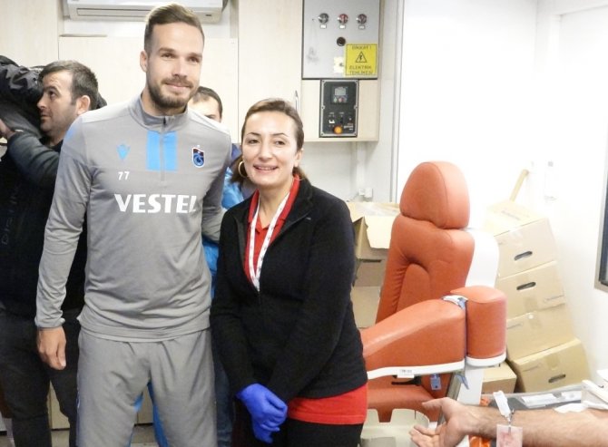 Trabzonspor’dan ’Kurtarmak Bizim Kanımızda Var" Projesine Destek