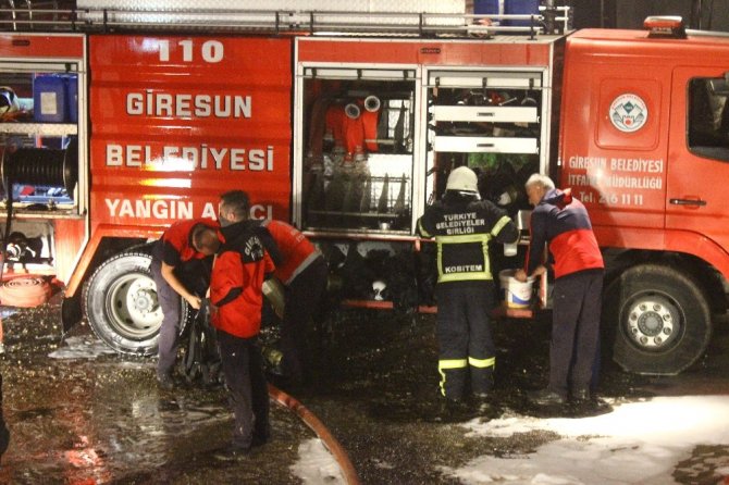 Giresun’daki Fabrika Yangını Kontrol Altına Alındı