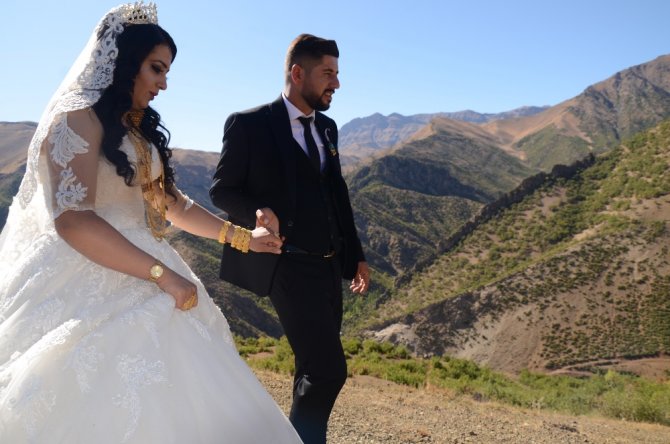 Bu Düğün Unutulmaz: Terör De Bitti, Takı Değil Servet Takıldı