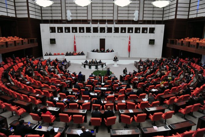 Dışişleri Bakanı Çavuşoğlu Tbmm’de Milletvekillerini Bilgilendirdi