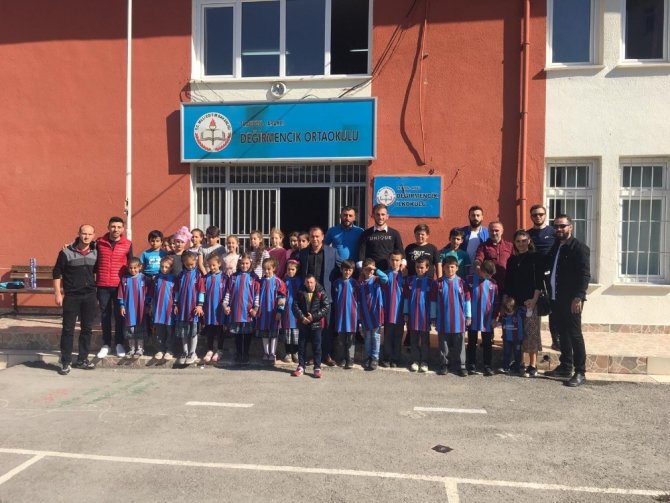 Trabzonspor Taraftarından Anlamlı Destek
