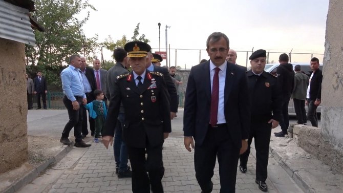 Jandarma Genel Komutanı’ndan Şehit Ailesine Ziyaret