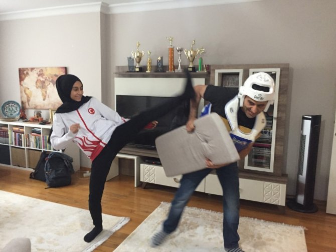 Milli Taekwondo Şampiyonu Babasının Hayalini Gerçekleştirdi