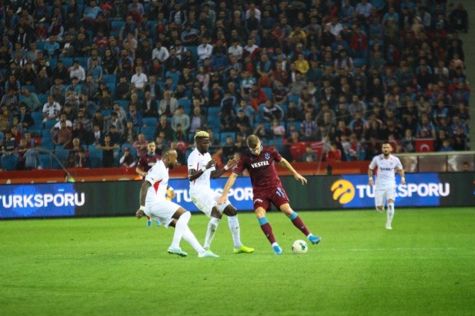 Süper Lig: Trabzonspor: 2 - Gaziantep Fk: 0 (İlk Yarı)