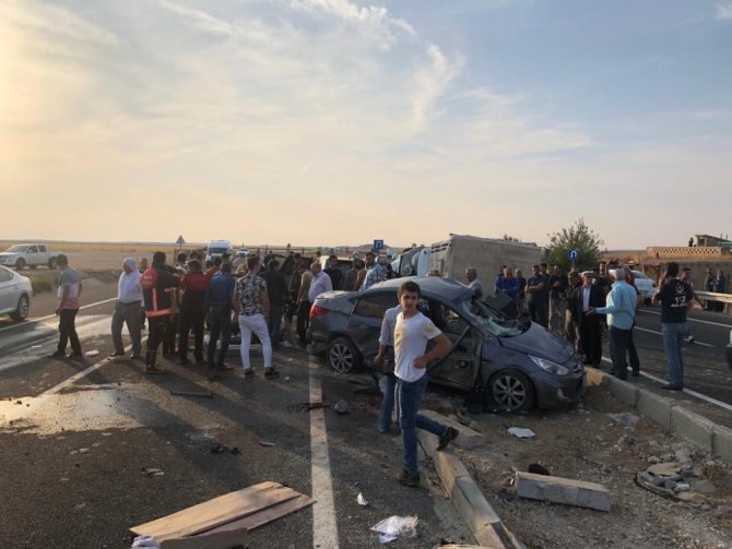 Mardin’de Trafik Kazası: 1 Ölü, Başsavcı İle Birlikte 9 Yaralı