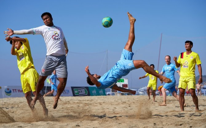Alanya’da Düzenlenen Plaj Futbolu Şampiyonası Nefes Kesti