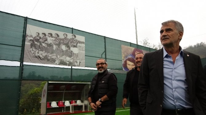 Şenol Güneş: "Türk Futbolunun Gelişimi İçin Yeniden Yapılanma Gerekiyor"