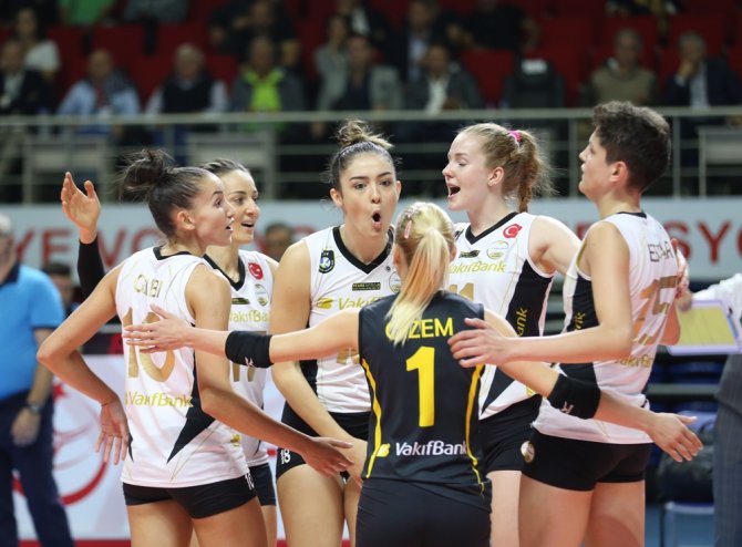 Vakıfbank’tan Ligde Dördüncü Zafer