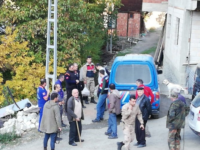 3 Gündür Kayıp Olan Alzheimer Hastası Yaşlı Kadın İçin Arama Çalışması Başlatıldı