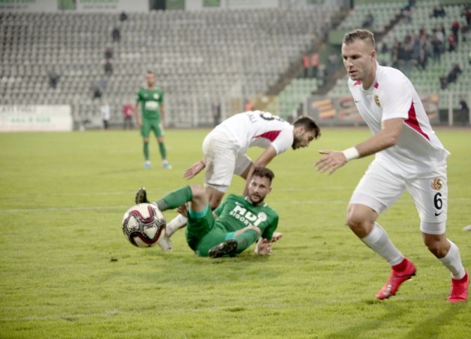 Tff 1. Lig: Giresunspor: 0 - Eskişehirspor: 0 (İlk Yarı Sonucu)