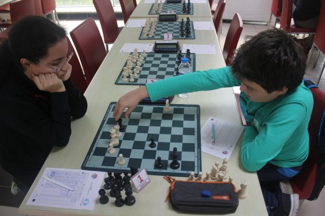 Trabzon’da 29 Ekim Cumhuriyet Bayramı Nedeniyle Turnuvalar Düzenleniyor