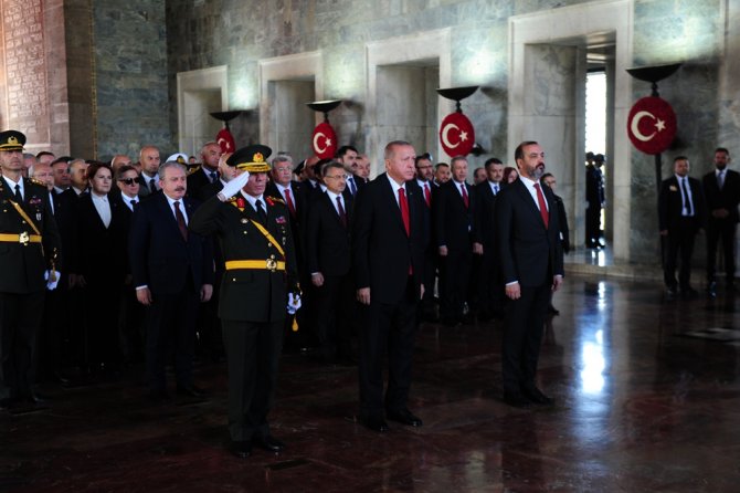 Cumhurbaşkanı Erdoğan Ve Beraberindeki Devlet Erkanı Anıtkabir’de