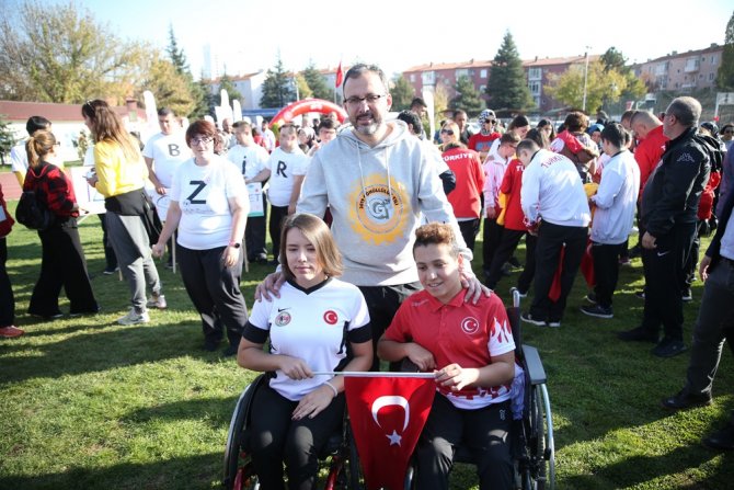 Bakan Kasapoğlu: "Engelli Sporcularımız Ve Engelli Arkadaşlarımız Bizler İçin Çok Değerli"
