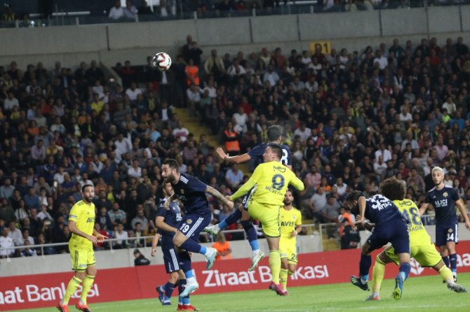Ziraat Türkiye Kupası: Tarsus İdman Yurdu: 1 - Fenerbahçe: 3 (Maç Sonucu)