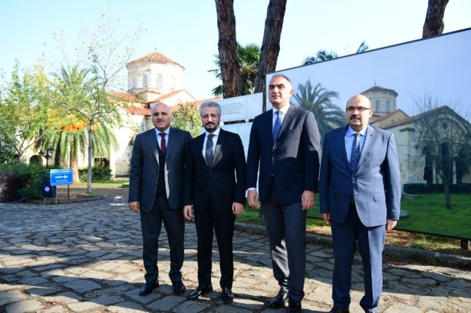 Kültür Ve Turizm Bakanı Ersoy’dan Ayasofya Camisi İçin “Ne Gerekiyorsa Yapacaksınız; Bahane Uydurmayın” Talimatı