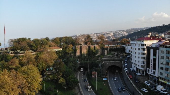 Kalenin Varisi Olduklarını Tescil Ettirdiler, Şimdi İse Mülkiyetini İstiyorlar