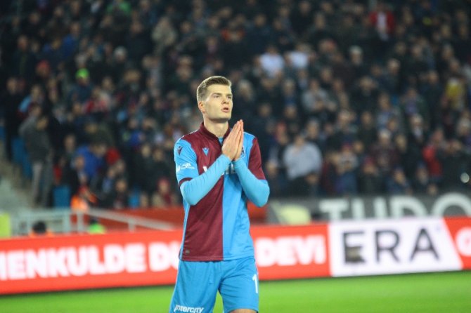 Trabzonspor’a Evinde Şok