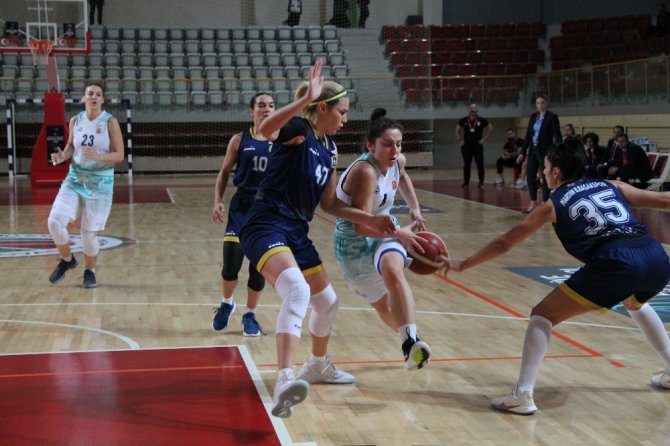 Yalova Vıp: 57 - Mardin Bşb Başakspor: 72