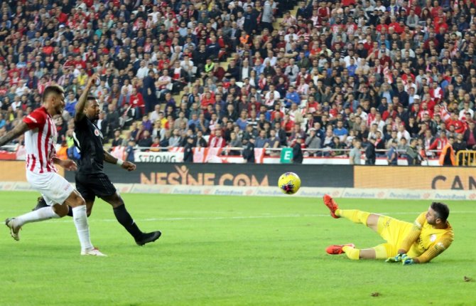 Beşiktaş Deplasmandan Puanla Döndü