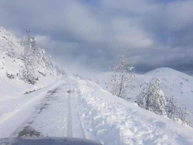 Trabzon’un Yüksek Kesimlerinde Kar Yağışı Sonrası Mahsur Kalan Şahıslar Kurtarıldı