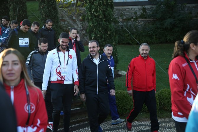 Bakan Kasapoğlu: “Spor Toplumu Olma Yolunda Geleceğe Yürüyoruz”