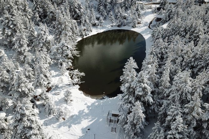 Beyazın En Çok Yakıştığı Yer: Limni Gölü