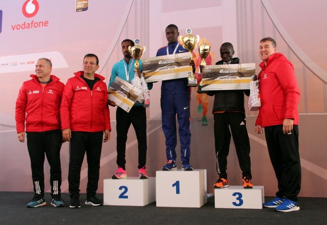 Vodafone İstanbul Maratonu’nda Kazananlar Ödüllerini Aldı